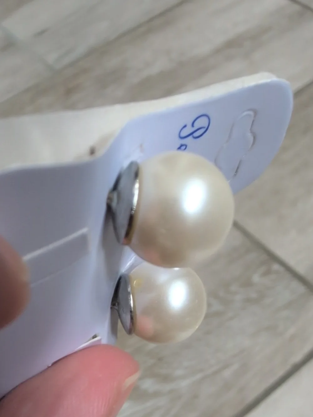 NWT Periwinkle By Barlow 14mm Faux Pearl Stud Earrings | Pearl Statement Earring